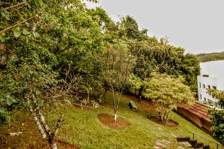 Casa de condomínio à venda com 315m², 5 quartos e 4 vagasJardim