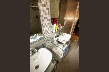 Casa de condomínio à venda com 315m², 5 quartos e 4 vagasbanheiro 4