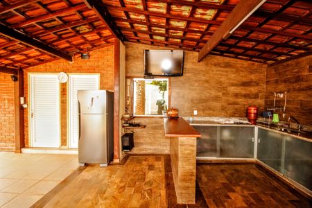 Casa de condomínio à venda com 315m², 5 quartos e 4 vagasÁrea gourmet