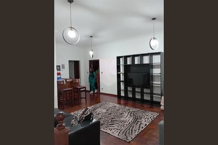 Casa à venda com 5 quartos, 350m² em Cidade Vargas, São Paulo