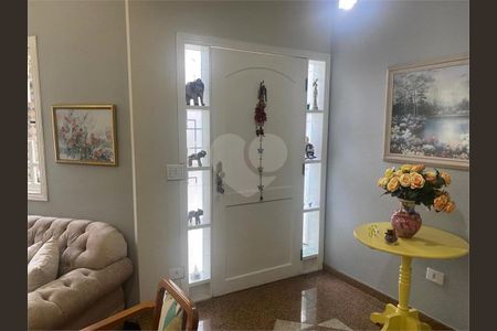 Casa à venda com 3 quartos, 308m² em Vila Carrão, São Paulo