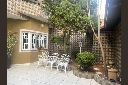 Casa à venda com 3 quartos, 308m² em Vila Carrão, São Paulo