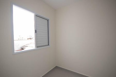 Quarto 1 de apartamento para alugar com 2 quartos, 40m² em Vila Mazzei, São Paulo