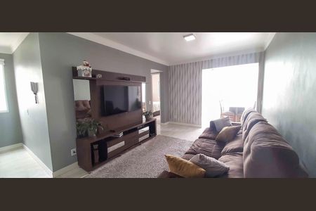 Sala de apartamento para alugar com 2 quartos, 56m² em Km 18, Osasco