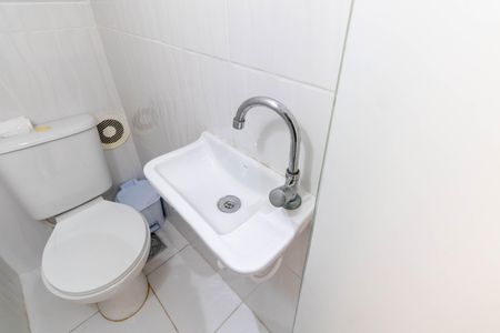 Casa de condomínio para alugar com 75m², 2 quartos e 1 vagaLavabo