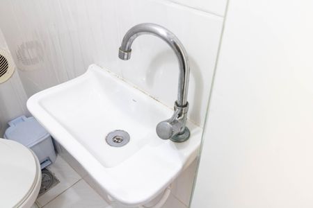 Casa de condomínio para alugar com 75m², 2 quartos e 1 vagaLavabo