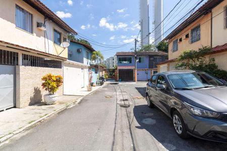 Casa de condomínio para alugar com 75m², 2 quartos e 1 vagaVista da Rua