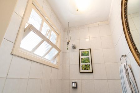 Casa à venda com 101m², 3 quartos e 2 vagas Casa à venda com 101m², 3 quartos e 2 vagasLavabo