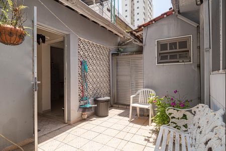 Casa à venda com 101m², 3 quartos e 2 vagas Casa à venda com 101m², 3 quartos e 2 vagasQuintal