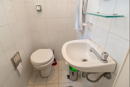 Casa à venda com 101m², 3 quartos e 2 vagas Casa à venda com 101m², 3 quartos e 2 vagasLavabo