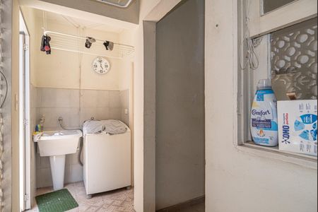 Casa à venda com 101m², 3 quartos e 2 vagas Casa à venda com 101m², 3 quartos e 2 vagasÁrea de Serviço