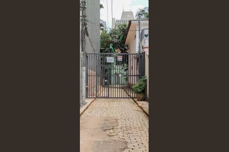 Casa à venda com 101m², 3 quartos e 2 vagas Casa à venda com 101m², 3 quartos e 2 vagasFachada