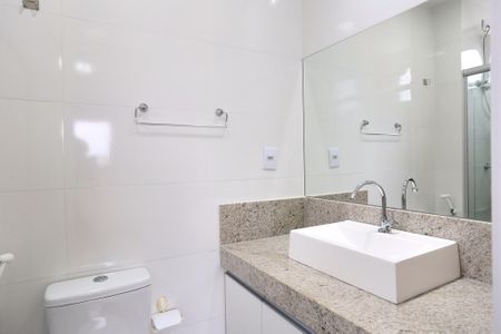 Apartamento para alugar com 80m², 3 quartos e 2 vagasBanheiro da Suíte