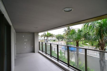 Varanda de apartamento à venda com 4 quartos, 165m² em Barra da Tijuca, Rio de Janeiro