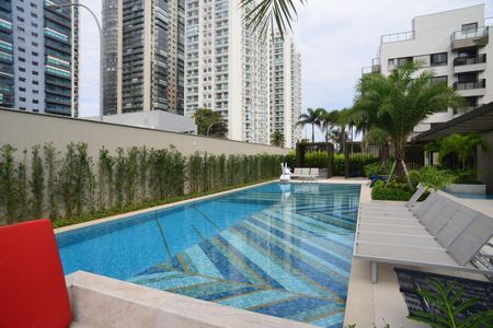 Apartamento à venda com 165m², 4 quartos e sem vagaÁrea Comum