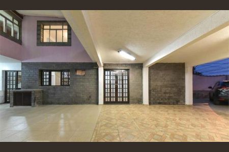 Casa à venda com 3 quartos, 258m² em Jardim das Quatro Marias, São Bernardo do Campo