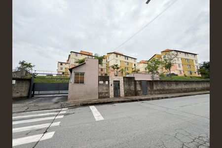 Apartamento para alugar com 48m², 2 quartos e 1 vaga Apartamento para alugar com 48m², 2 quartos e 1 vagaFachada