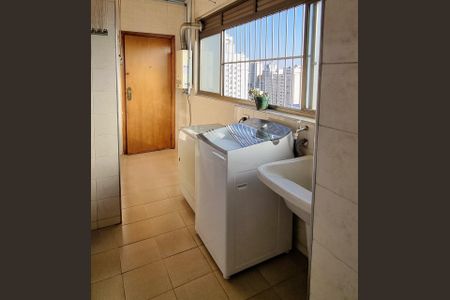 Apartamento à venda com 122m², 4 quartos e 2 vagas Apartamento à venda com 122m², 4 quartos e 2 vagasÁrea de serviço