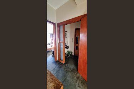 Apartamento à venda com 122m², 4 quartos e 2 vagas Apartamento à venda com 122m², 4 quartos e 2 vagasSala