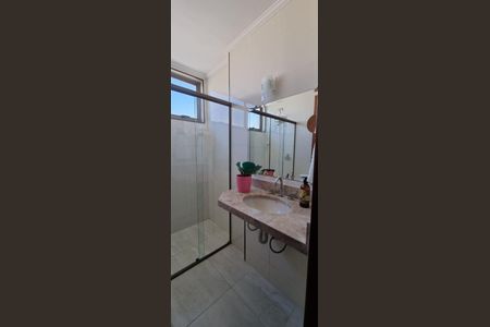 Apartamento à venda com 122m², 4 quartos e 2 vagas Apartamento à venda com 122m², 4 quartos e 2 vagasBanheiro