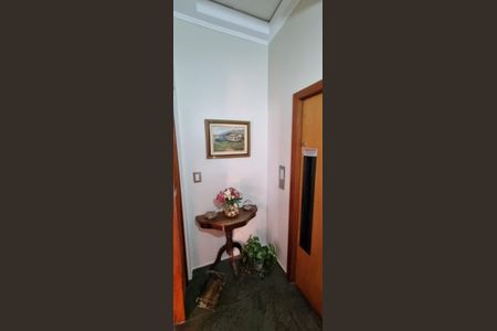 Apartamento à venda com 122m², 4 quartos e 2 vagas Apartamento à venda com 122m², 4 quartos e 2 vagasCorredor