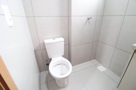 Apartamento para alugar com 60m², 2 quartos e 2 vagasBanheiro do Quarto 2