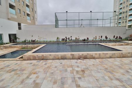 Apartamento para alugar com 60m², 2 quartos e 2 vagasÁrea comum - Piscina