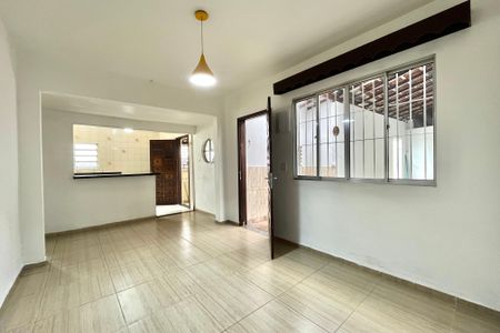 Sala de casa para alugar com 3 quartos, 190m² em Americanópolis, São Paulo