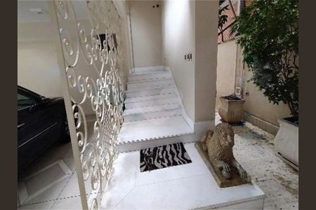 Casa à venda com 344m², 4 quartos e 3 vagas