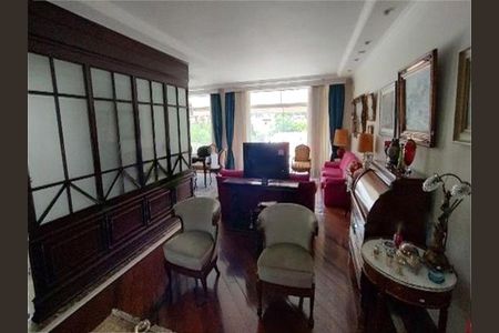 Casa à venda com 4 quartos, 344m² em Pacaembu, São Paulo