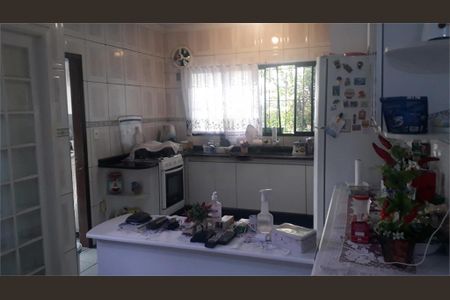 Casa à venda com 3 quartos, 226m² em Vila Alpina, São Paulo