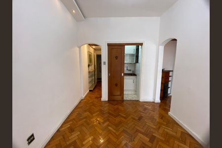 Sala  de apartamento para alugar com 2 quartos, 40m² em Copacabana, Rio de Janeiro