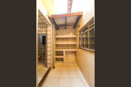 Casa à venda com 172m², 3 quartos e 1 vaga