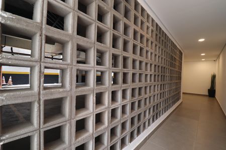 Apartamento à venda com 60m², 2 quartos e 1 vagaÁrea comum - Corredor de acesso