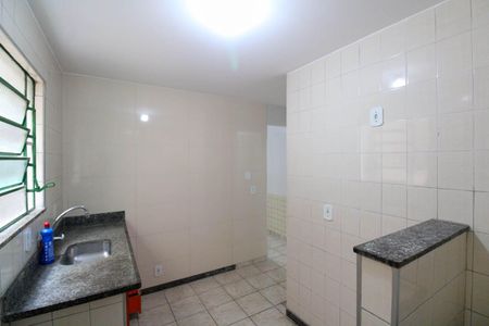 Casa para alugar com 40m², 1 quarto e sem vagaCozinha e Área de Serviço