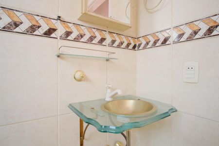 Casa à venda com 137m², 3 quartos e 3 vagasBanheiro Social