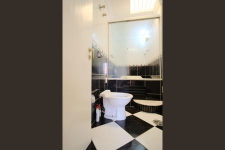 Casa à venda com 137m², 3 quartos e 3 vagasBanheiro da Suíte