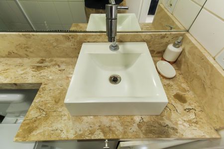 Apartamento para alugar com 67m², 2 quartos e 1 vagaBanheiro