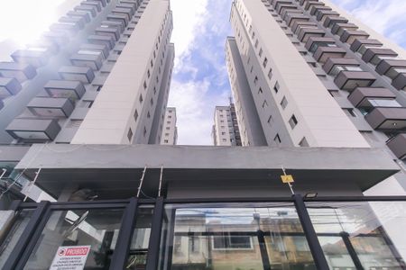 Apartamento para alugar com 67m², 2 quartos e 1 vagaFachada