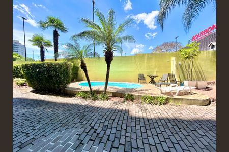 Apartamento para alugar com 120m², 3 quartos e 1 vagaÁrea comum - Piscina