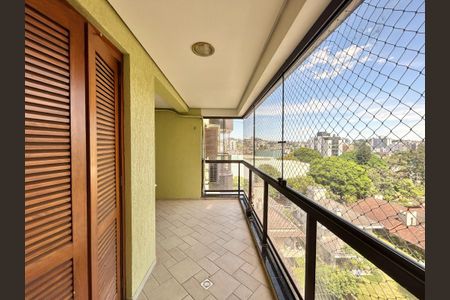 Apartamento para alugar com 120m², 3 quartos e 1 vagaSacada