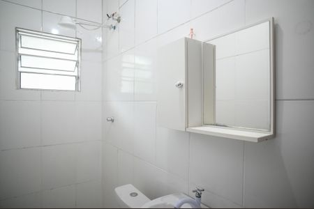 Casa para alugar com 50m², 2 quartos e sem vaga Casa para alugar com 50m², 2 quartos e sem vagaBanheiro