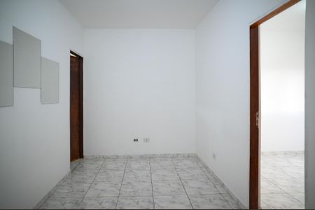 Casa para alugar com 50m², 2 quartos e sem vaga Casa para alugar com 50m², 2 quartos e sem vagaSala