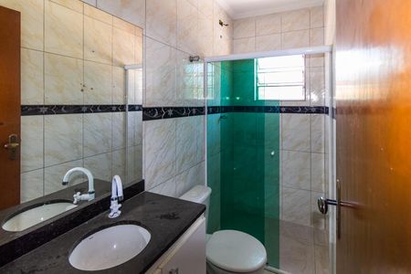 Casa à venda com 100m², 2 quartos e 1 vagaBanheiro da Suíte 2