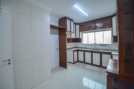 Casa à venda com 210m², 3 quartos e 4 vagasCozinha