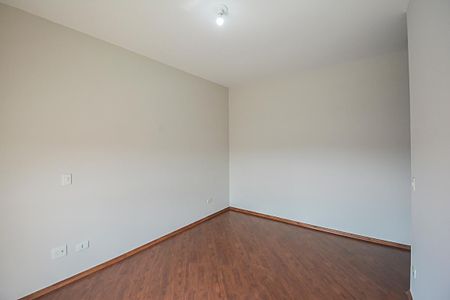 Casa à venda com 210m², 3 quartos e 4 vagasQuarto 3 - Suíte