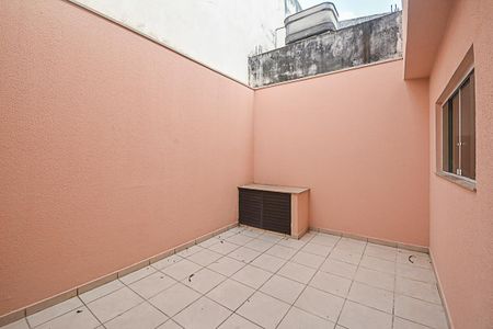 Casa à venda com 210m², 3 quartos e 4 vagasQuintal