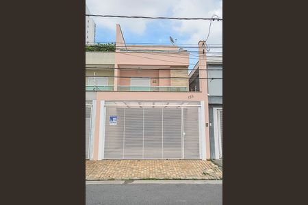 Casa à venda com 210m², 3 quartos e 4 vagasFachada