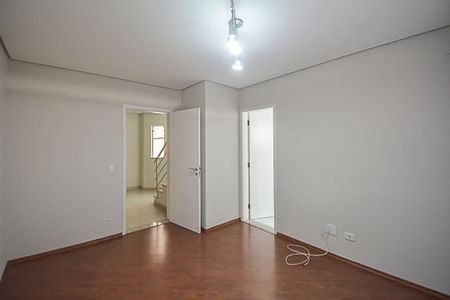 Casa à venda com 210m², 3 quartos e 4 vagasQuarto Suíte