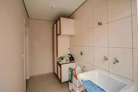Casa à venda com 210m², 3 quartos e 4 vagasÁrea de Serviço